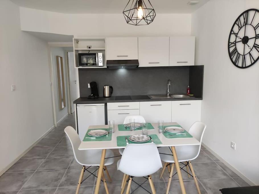 Apartamento L'Atelier De La Cite - Parking Gratuit Carcasona Exterior foto